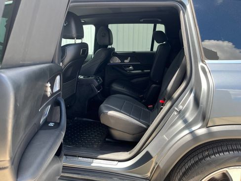 Used 2020 Mercedes-Benz GLS 450 4MATIC image 12