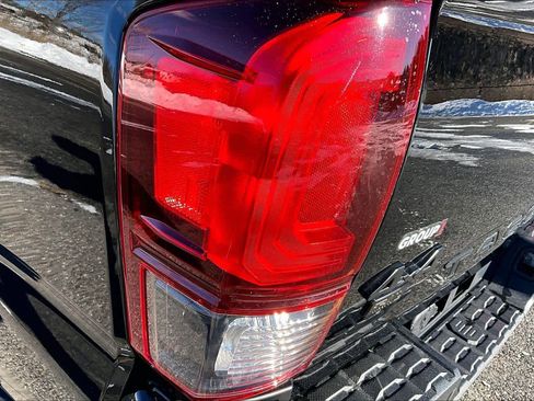 Used 2023 Toyota Tacoma 4x4 Double Cab image 27
