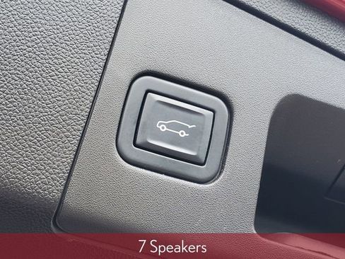 Used 2022 Cadillac XT4 Premium Luxury w/ Driver Awareness Package AWD/4WD image 13