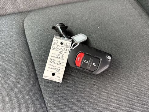 Used 2026 Jeep Wrangler Sport AWD/4WD image 27