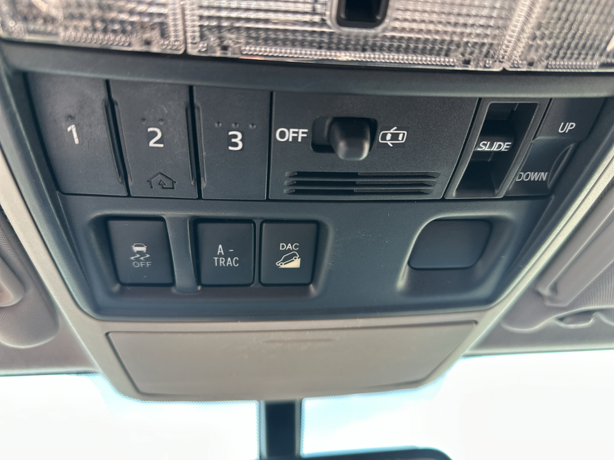 Used 2013 Toyota 4Runner SR5 w/ Convenience Pkg AWD/4WD image 28