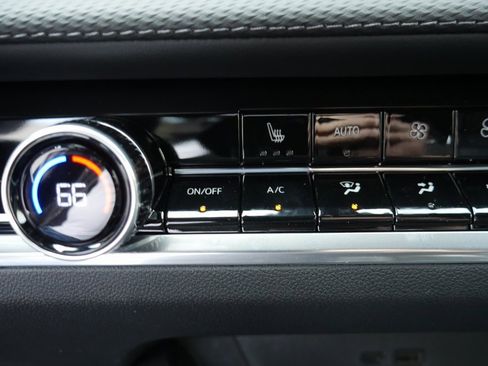 New 2026 Chevrolet Equinox LT w/ Convenience Package II image 12