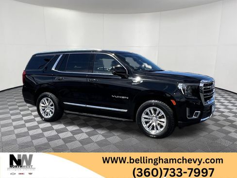 Used 2024 GMC Yukon SLT w/ SLT Luxury Package AWD/4WD image 1