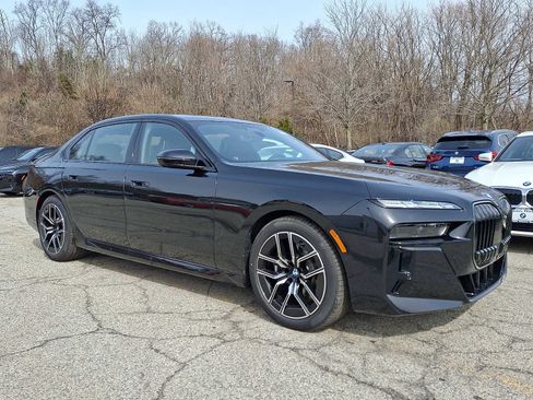 New 2026 BMW 760i xDrive w/ Executive Package AWD/4WD image 1