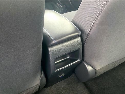 Used 2022 Toyota Corolla SE image 39