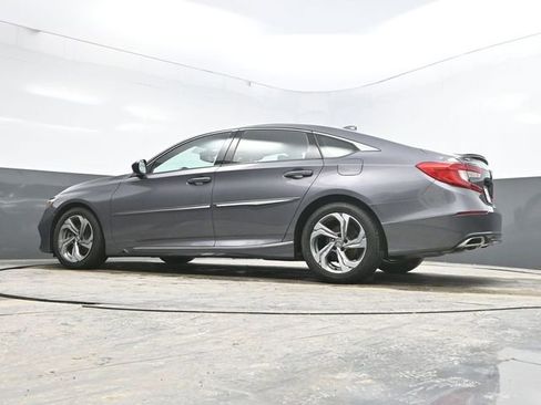 Used 2018 Honda Accord Sport image 31