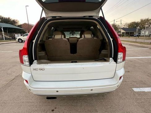 Used 2013 Volvo XC90 3.2 image 19