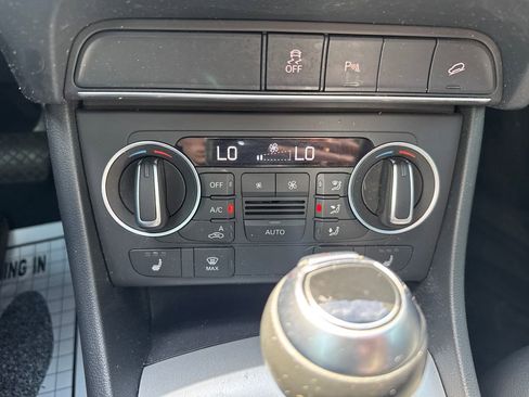 Used 2018 Audi Q3 2.0T Premium image 18