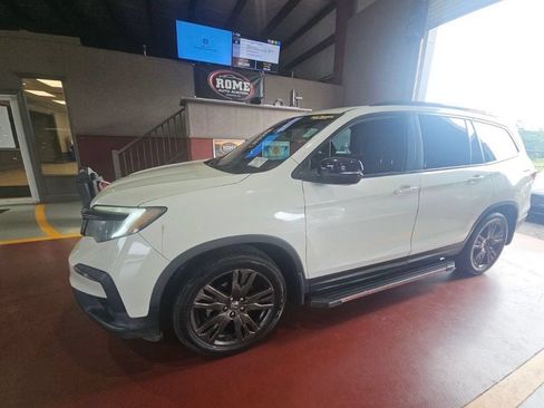 Used 2022 Honda Pilot Sport image 1