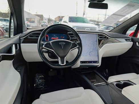 Used 2016 Tesla Model X 90D image 41