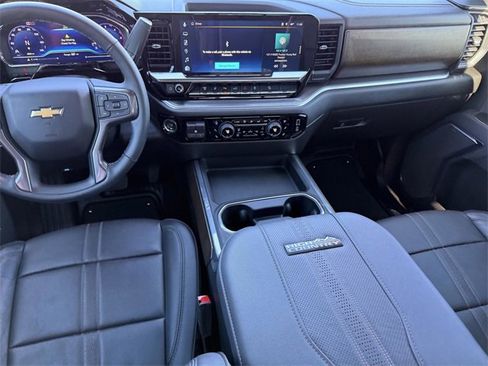 Certified 2025 Chevrolet Silverado 2500 High Country w/ High Country Premium Package image 26