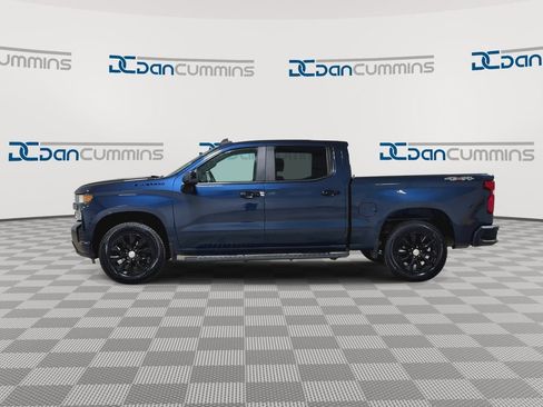 Used 2020 Chevrolet Silverado 1500 Custom w/ Custom Value Package image 5