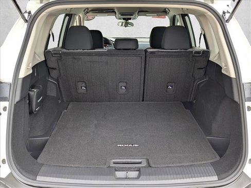 Certified 2023 Nissan Rogue SV FWD image 6