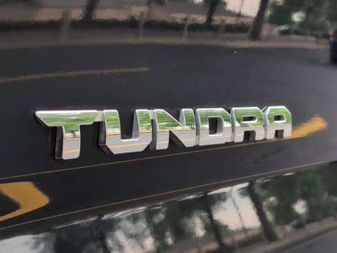 Used 2024 Toyota Tundra Limited AWD/4WD image 34