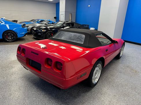 Used 1992 Chevrolet Corvette Convertible RWD image 23