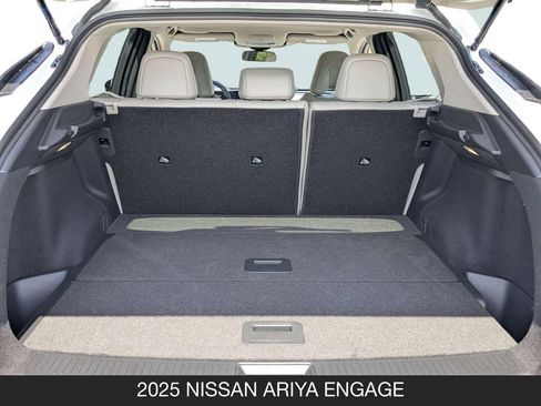 Used 2025 Nissan Ariya AWD image 19