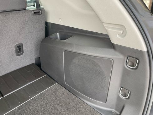 Used 2011 Chevrolet Equinox LT w/ Driver Convenience Package image 47