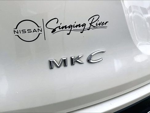 Used 2018 Lincoln MKC Select w/ Select Plus Package FWD image 21