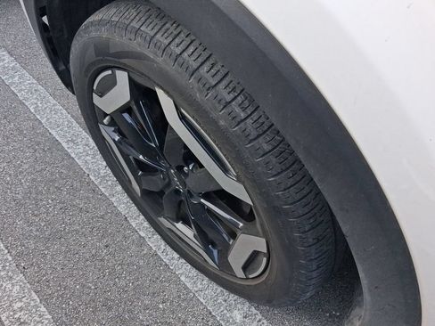 Used 2024 Kia Telluride EX FWD image 8