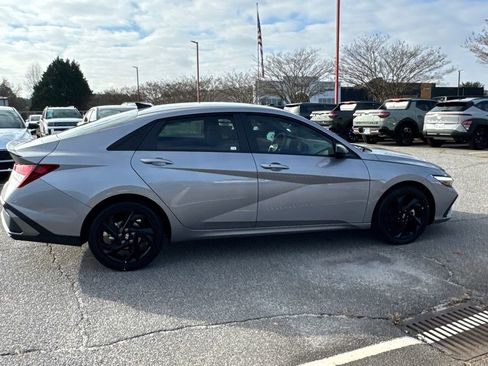 New 2026 Hyundai Elantra Sport image 7