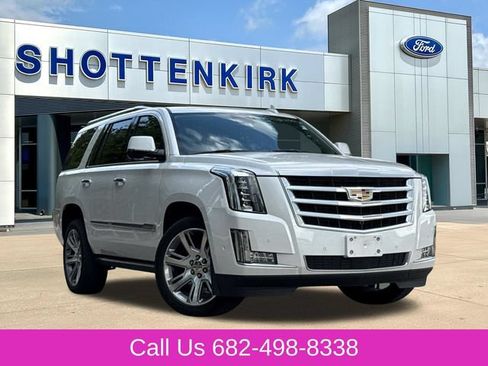 Used 2020 Cadillac Escalade Premium Luxury AWD/4WD image 1