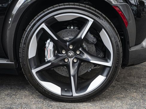 Used 2025 Ferrari Purosangue AWD/4WD image 15