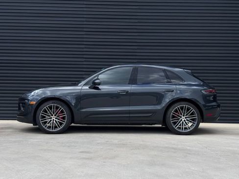 Certified 2025 Porsche Macan S AWD/4WD image 2