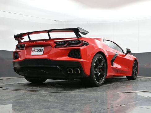 Used 2022 Chevrolet Corvette Stingray Premium Conv w/ Z51 Performance Package RWD image 40