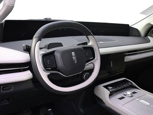 New 2026 Lincoln Navigator L Reserve w/ Jet Appearance Package image 11