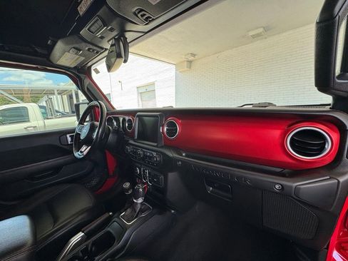 Used 2020 Jeep Wrangler Unlimited Rubicon AWD/4WD image 17