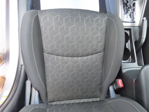 Used 2025 Mitsubishi Outlander Sport AWD image 46