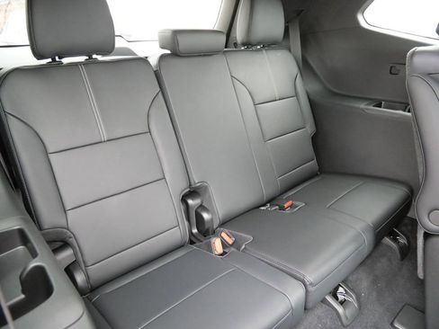 New 2026 GMC Acadia Elevation w/ Elevation Premium Package AWD/4WD image 31
