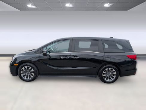 Used 2024 Honda Odyssey EX-L image 2