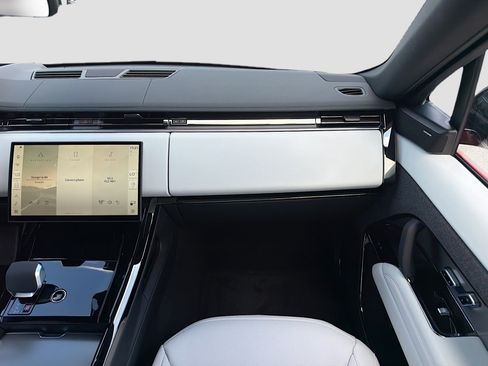 New 2026 Land Rover Range Rover Sport SE AWD/4WD image 19