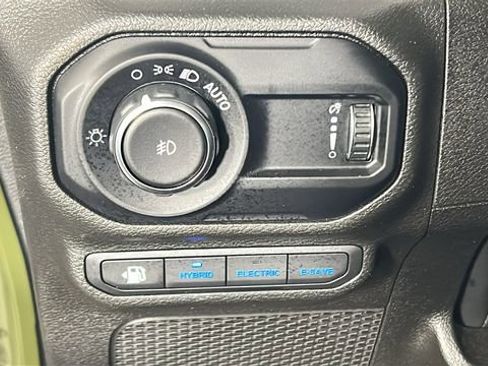 Used 2023 Jeep Wrangler Unlimited w/ 8.4" Radio Group AWD/4WD image 19