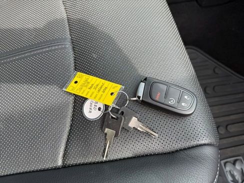 Used 2018 RAM 2500 Laramie w/ Protection Group image 18