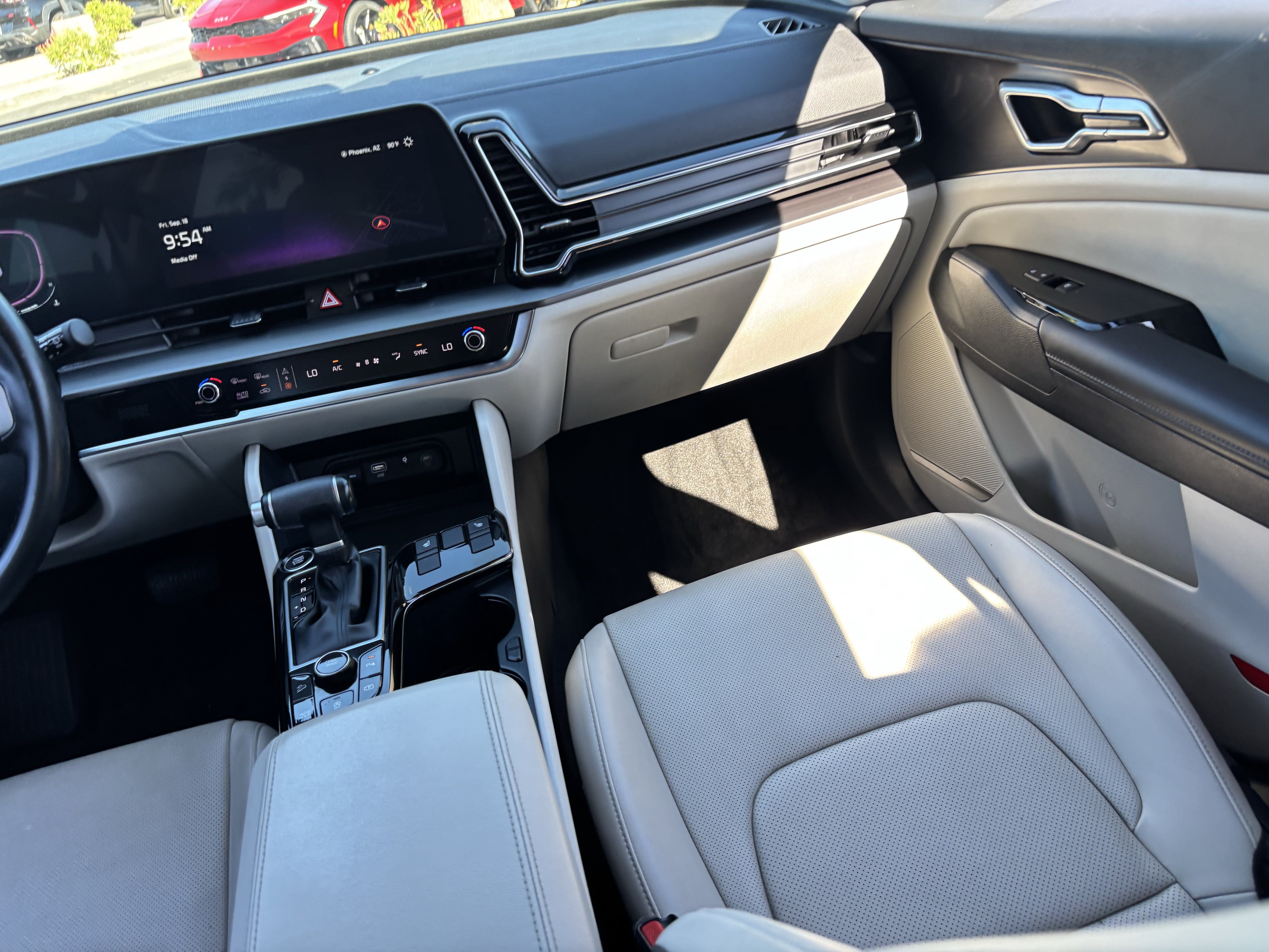 Certified 2025 Kia Sportage EX FWD image 14