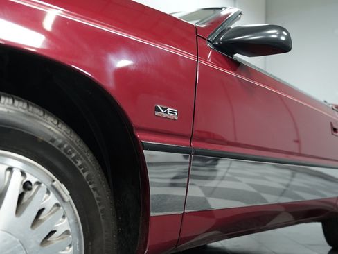 Used 1991 Chrysler LeBaron Convertible image 20