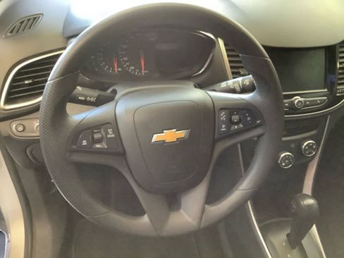 Used 2022 Chevrolet Trax LS w/ Tint and Cruise Package image 9