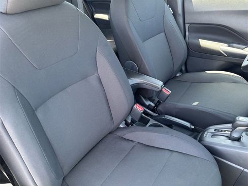 New 2025 Nissan Kicks Play S image 11