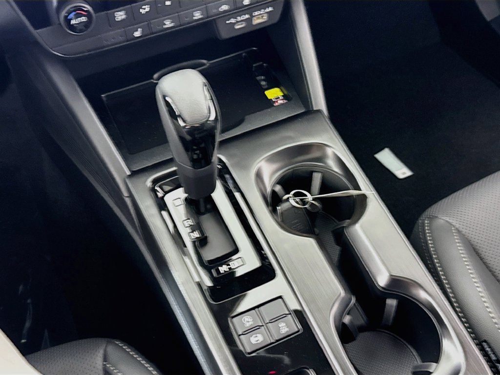 New 2026 Subaru Outback Limited AWD/4WD image 17