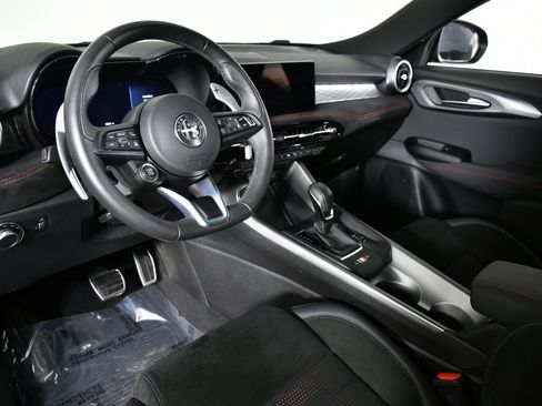 Used 2024 Alfa Romeo Tonale Veloce image 21