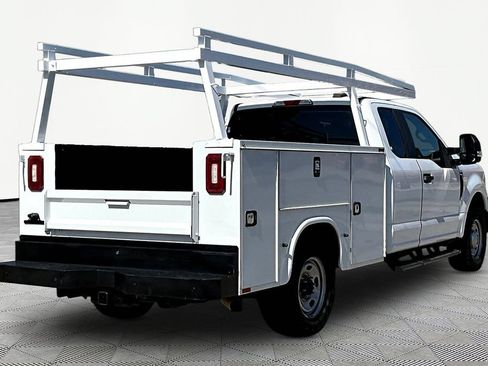 Used 2020 Ford F250 XL w/ Power Equipment Group RWD image 6