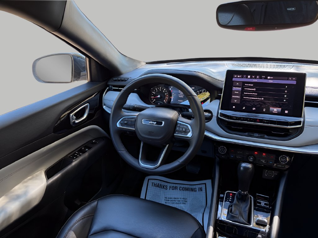 Used 2024 Jeep Compass Limited AWD/4WD image 9