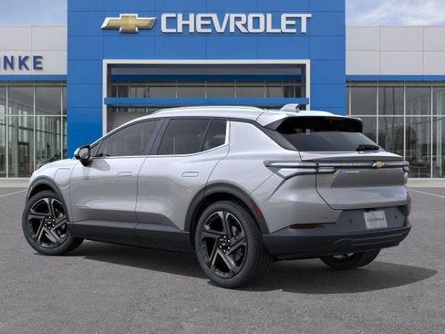 New 2026 Chevrolet Equinox EV LT image 3