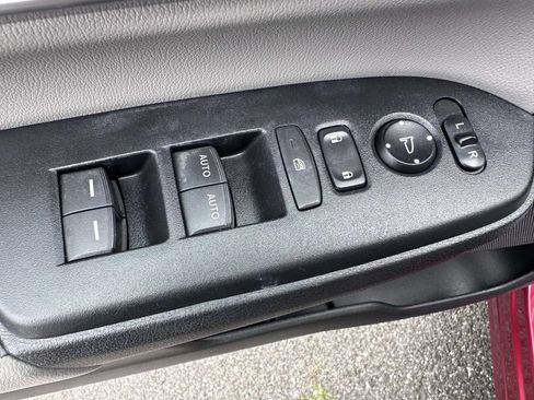 Used 2022 Honda CR-V EX-L image 9