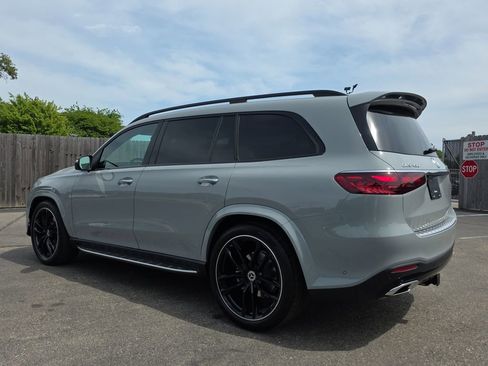 New 2026 Mercedes-Benz GLS 450 4MATIC image 3