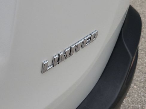 Used 2015 Toyota RAV4 Limited FWD image 7