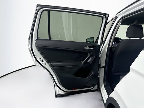 Used 2024 Volkswagen Tiguan S image 25