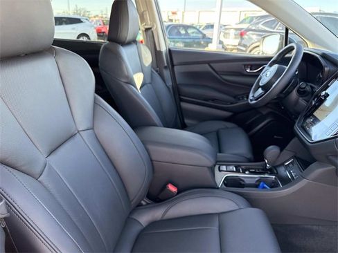 Used 2025 Subaru Ascent Bronze Edition image 18